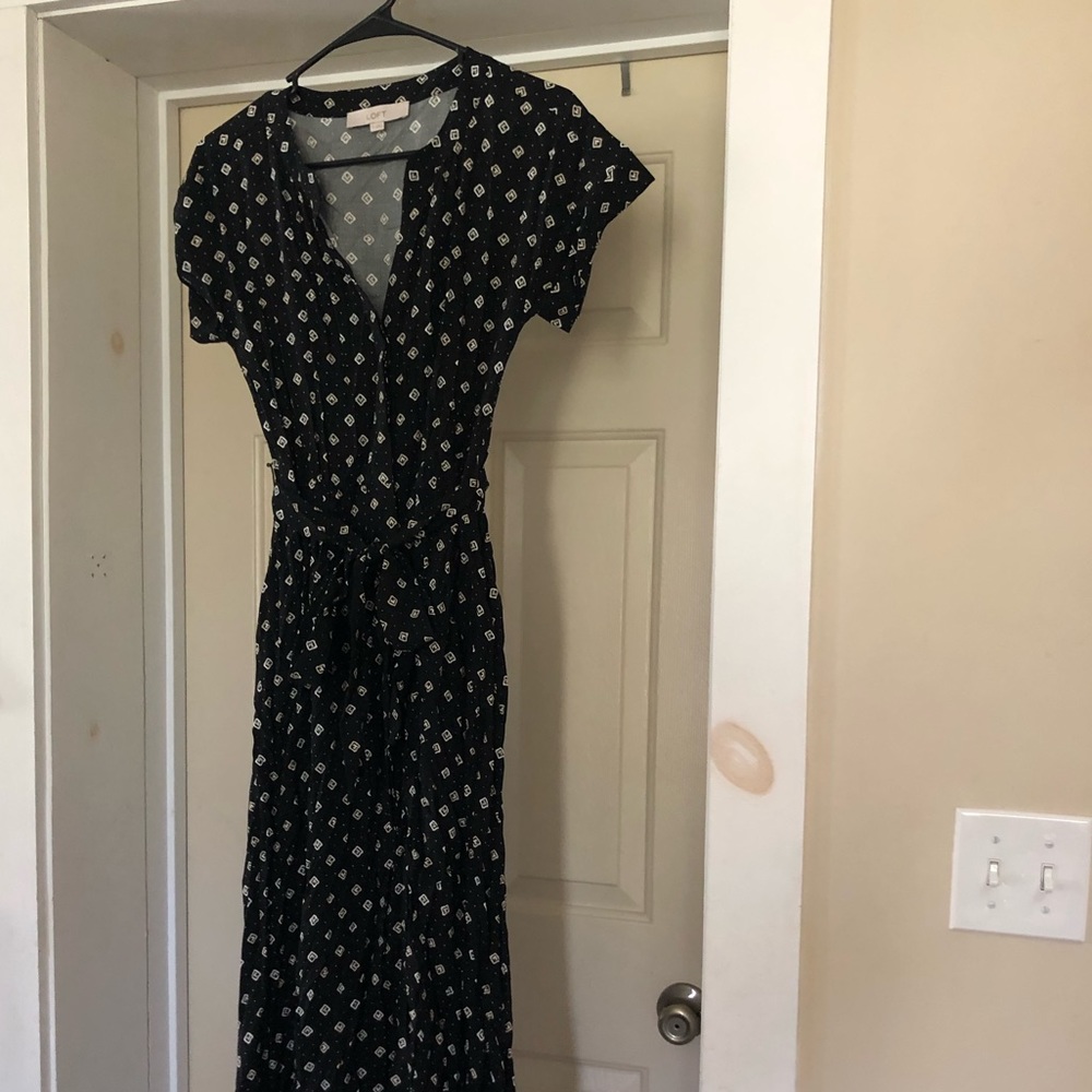 Gorgeous button front dress